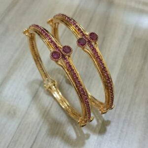 BANGLES